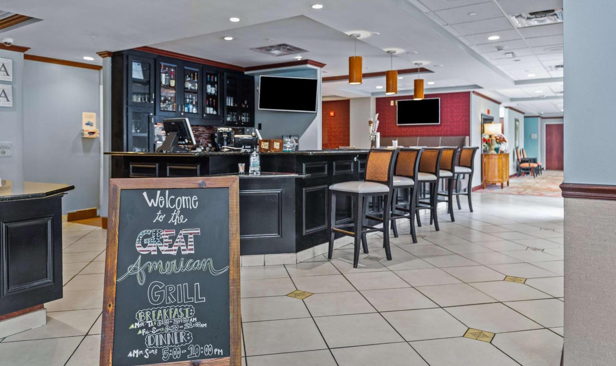 Hilton Garden Inn סטארקוויל מראה חיצוני תמונה