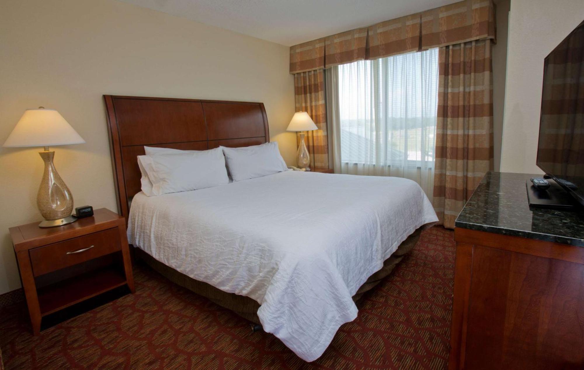 Hilton Garden Inn סטארקוויל מראה חיצוני תמונה